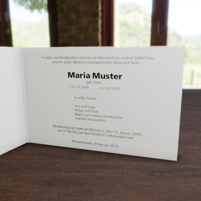 † Beileidskarten Lilie_liegend Querklapp TrauerDruckPortal