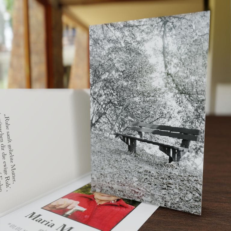 † Sterbebild Holzbank Hochklapp
