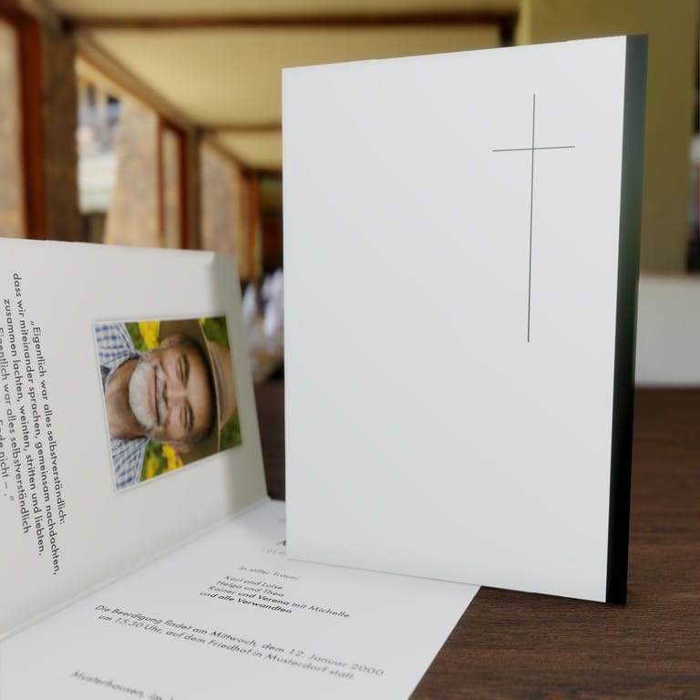 Danksagungskarte Schlichtes Kreuz<br><small>10 Stück 31,10€ inkl. Umschläge</small>